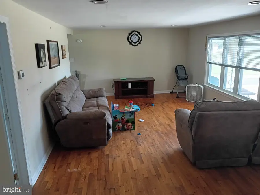 980 Greenwood Rd, Winchester, VA 22602 - #3