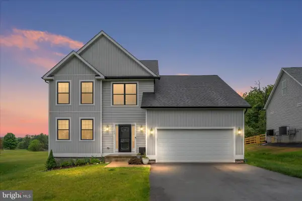 103 Fairway Circle, CROSS JUNCTION, VA 22625