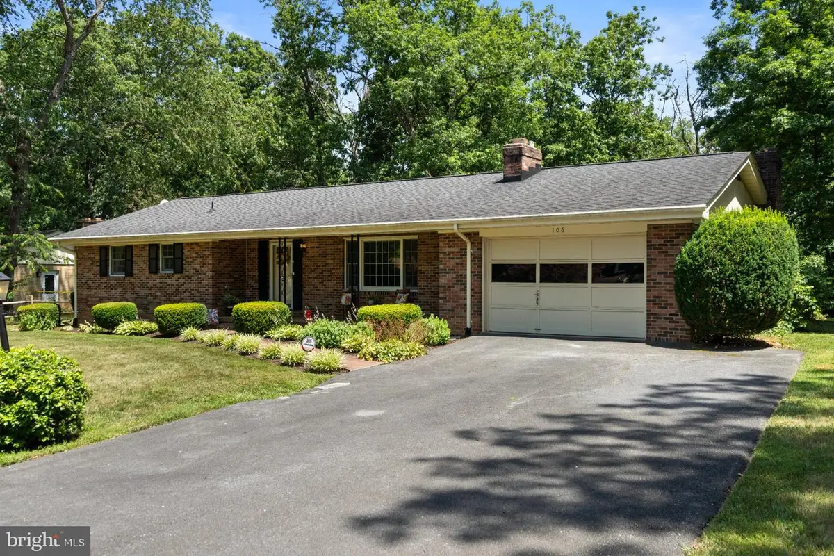 106 Hickory Hill Dr, Stephens City, VA 22655 - #1