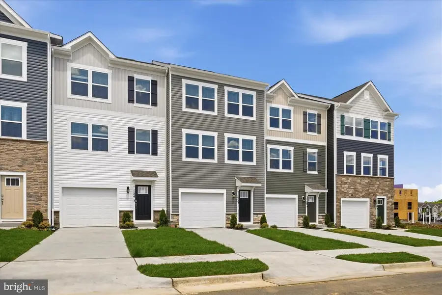 122 Bowers St, Stephens City, VA 22655 - #3