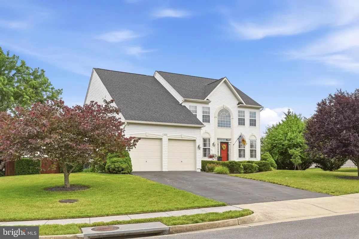 326 Cheltenham Dr, Stephens City, VA 22655 - #1