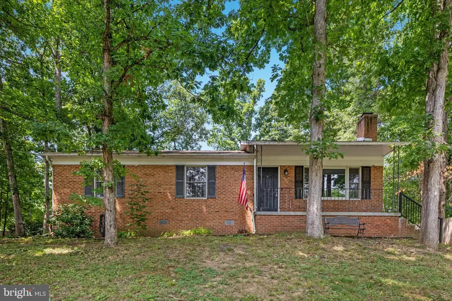 113 Lakewood Dr, Stephens City, VA 22655 - #2