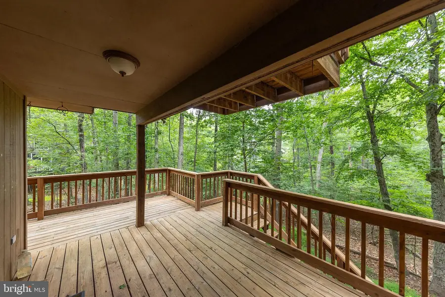 1317 Lakeview Dr, Cross Junction, VA 22625 - #2