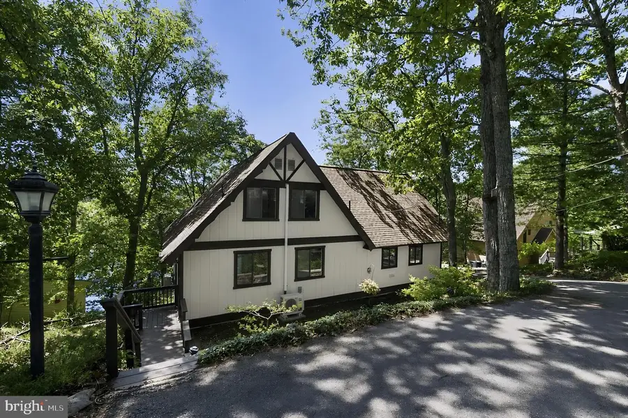 233 Sunset Cir, Cross Junction, VA 22625 - #2