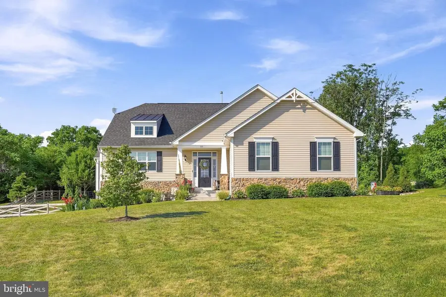 111 Chanterelle Ct, Stephens City, VA 22655 - #3
