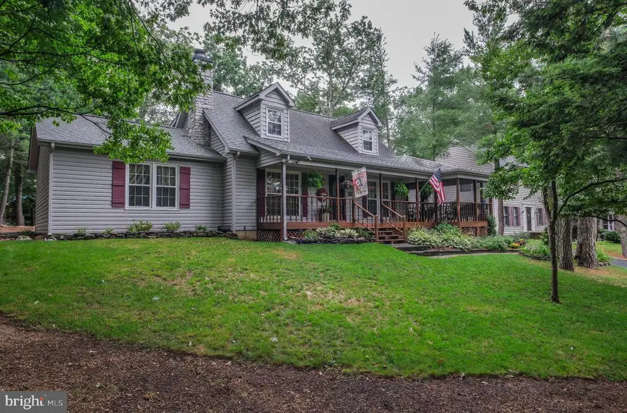 228 Fairway Cir, Cross Junction, VA 22625 - #2
