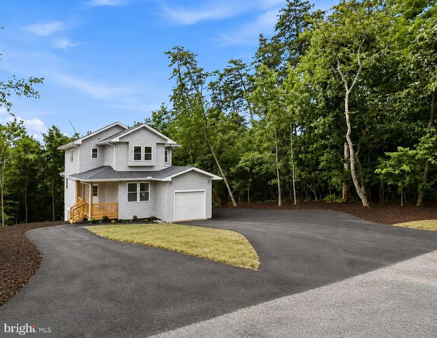 607 S Lakeview Dr, Cross Junction, VA 22625 - #2
