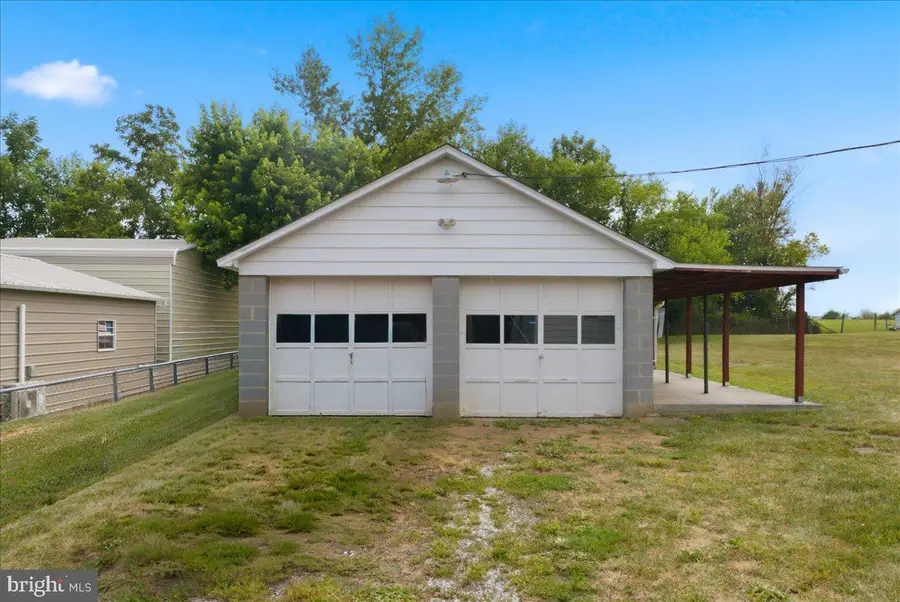 147 Family Dr, Stephens City, VA 22655 - #3