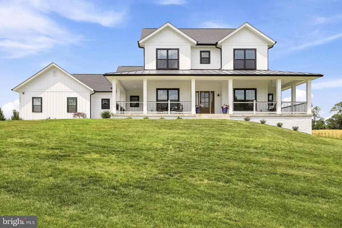 640 Grim Rd, Stephens City, VA 22655 - #1