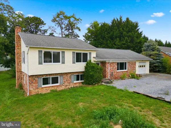 109 Wythe Ave, STEPHENS CITY, VA 22655
