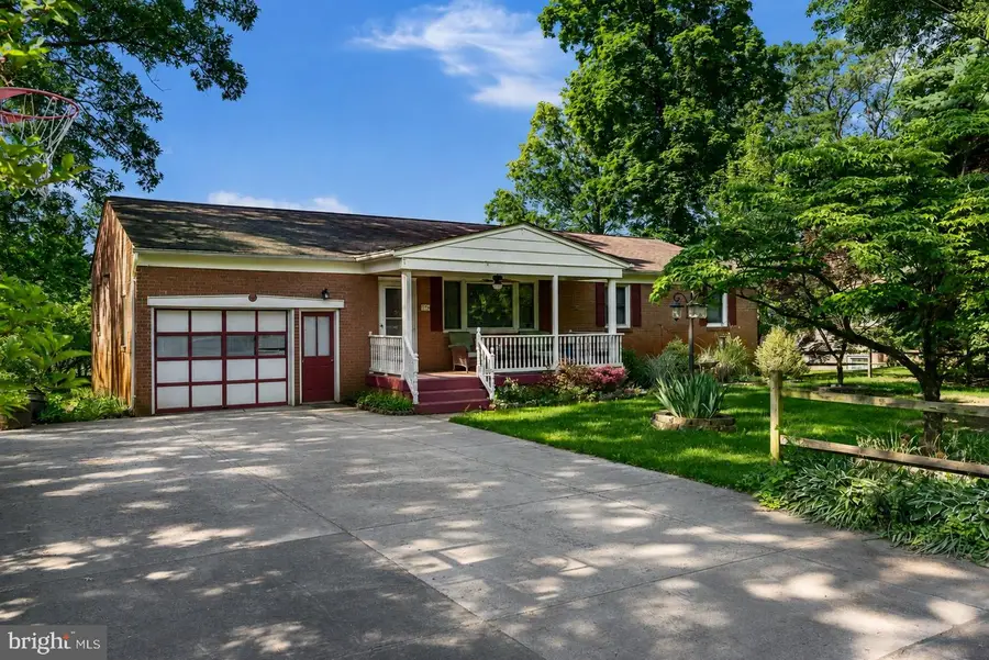 179 Westwood Dr, Winchester, VA 22602 - #2