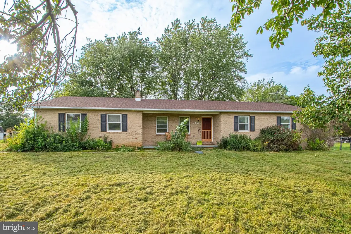 352 Woodchuck Ln, Winchester, VA 22602 - #1