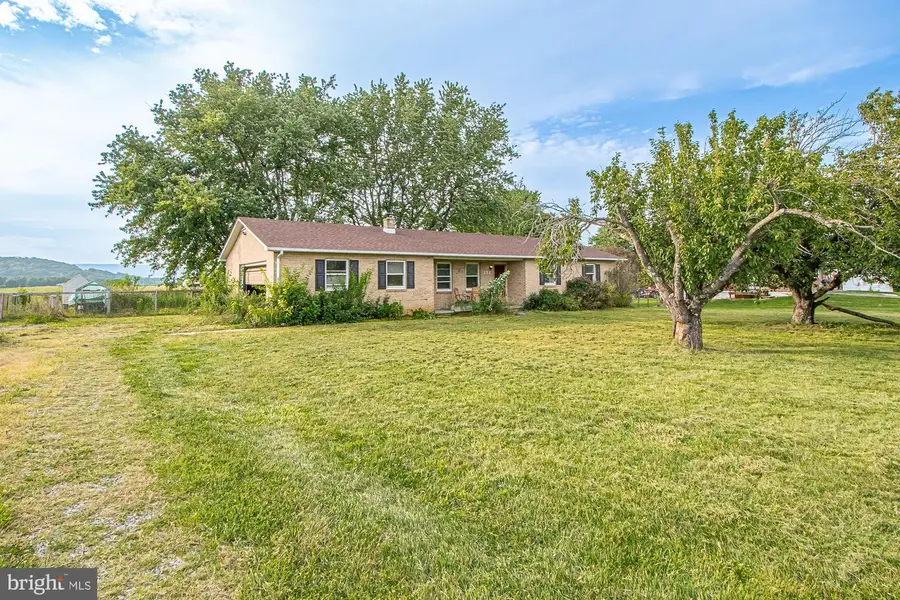 352 Woodchuck Ln, Winchester, VA 22602 - #2