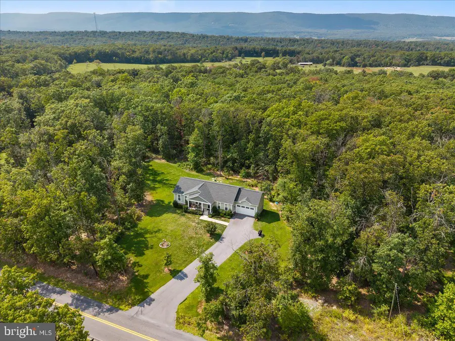 584 Mcdonald Rd, Winchester, VA 22602 - #2