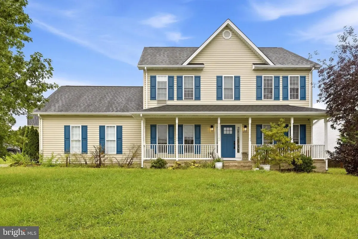 207 Clydesdale Dr, Stephens City, VA 22655 - #1