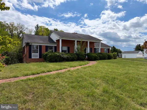 7976 Church St, MIDDLETOWN, VA 22645