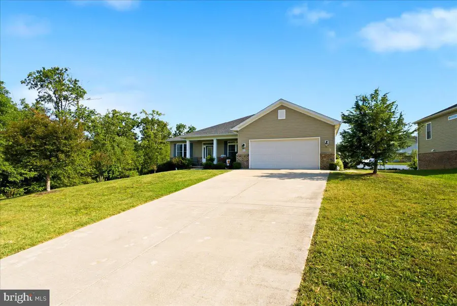 444 Talamore Dr, Stephens City, VA 22655 - #3