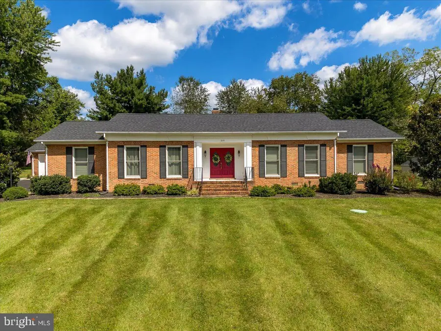 220 Greenfield Ave, Winchester, VA 22602 - #2