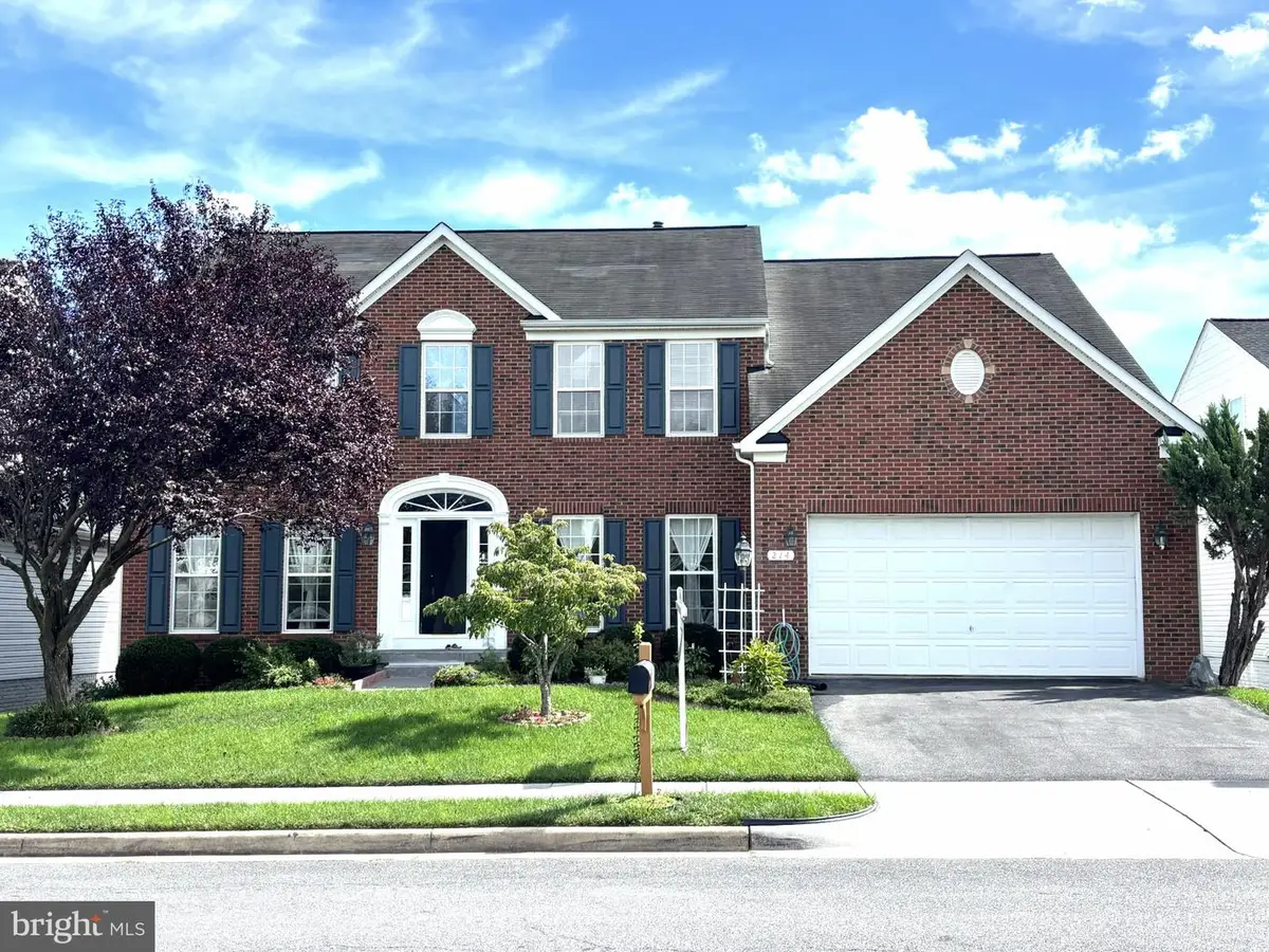 214 Stephens Run St, Stephens City, VA 22655 - #1