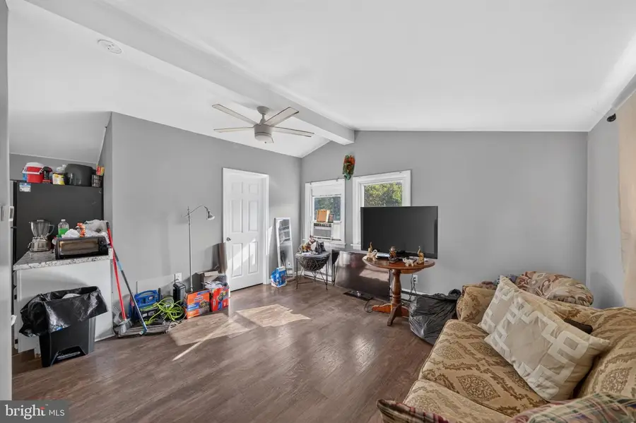 221 Broad Ave, Winchester, VA 22602 - #2