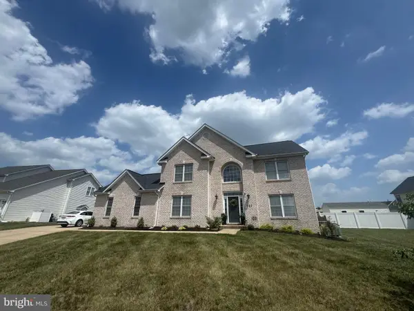 302 Clydesdale Dr, STEPHENS CITY, VA 22655