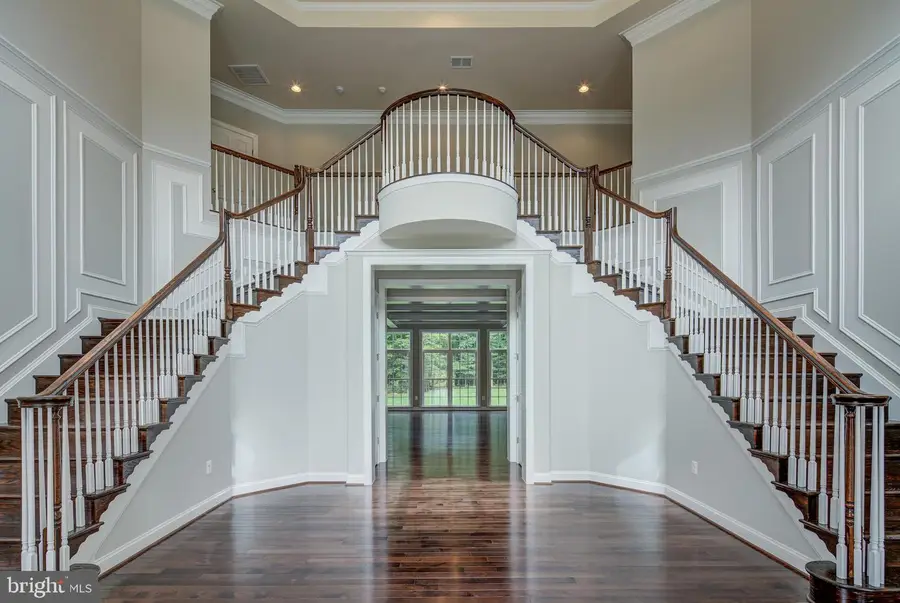 Fairfax Manor Ct, Chantilly, VA 20151 - Image #2