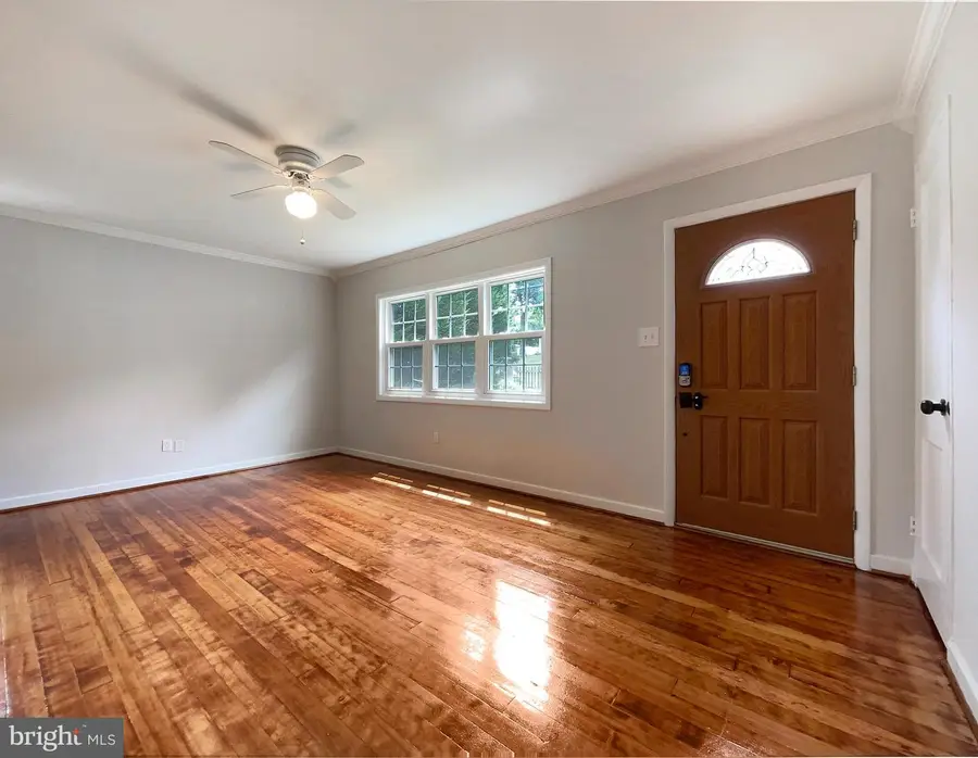 3118 Burgundy Rd, Alexandria, VA 22303 - Image #3