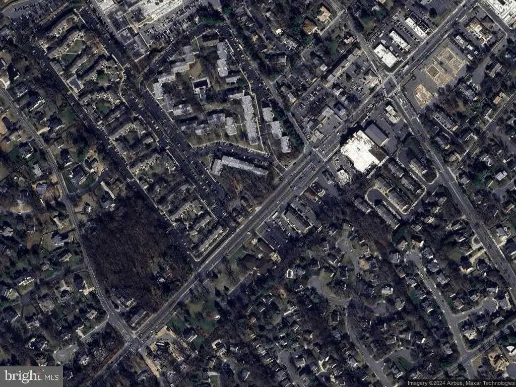 2576 Chain Bridge Rd, Vienna, VA 22181 - Image #1