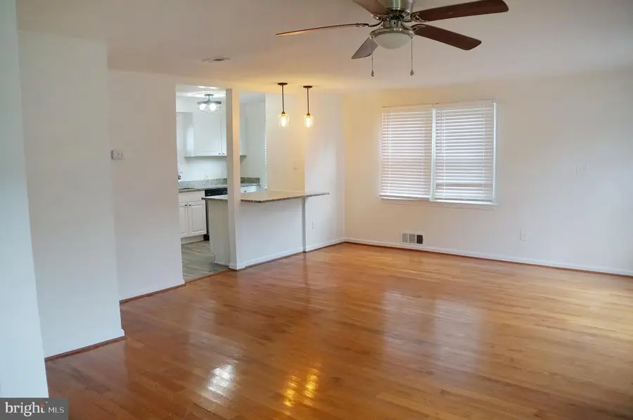 3027 Wayne Rd, Falls Church, VA 22042 - Image #3