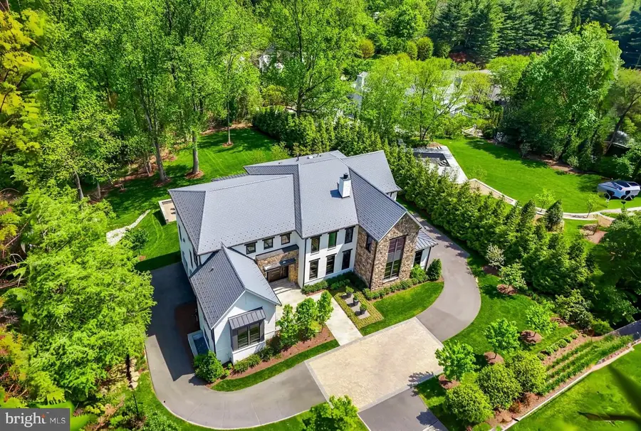 1011 Langley Hill Dr, McLean, VA 22101 - Image #2