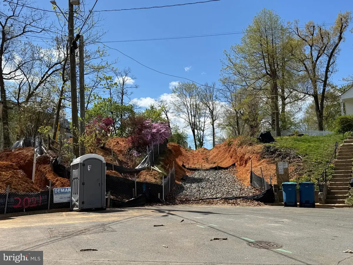 2020 Nordlie Pl, Falls Church, VA 22043 - Image #1