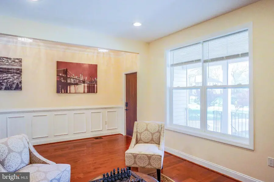 7313 Byrneley Ln, Annandale, VA 22003 - Image #3