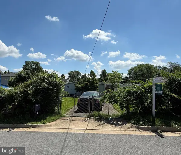 2821 Douglass Ave, FALLS CHURCH, VA 22042