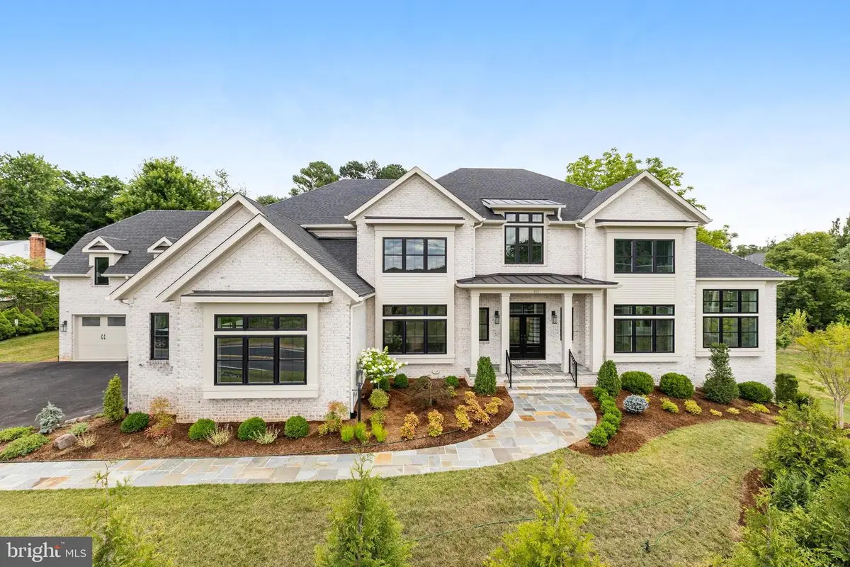 1337 Beulah Rd, Vienna, VA 22182 - Image #1