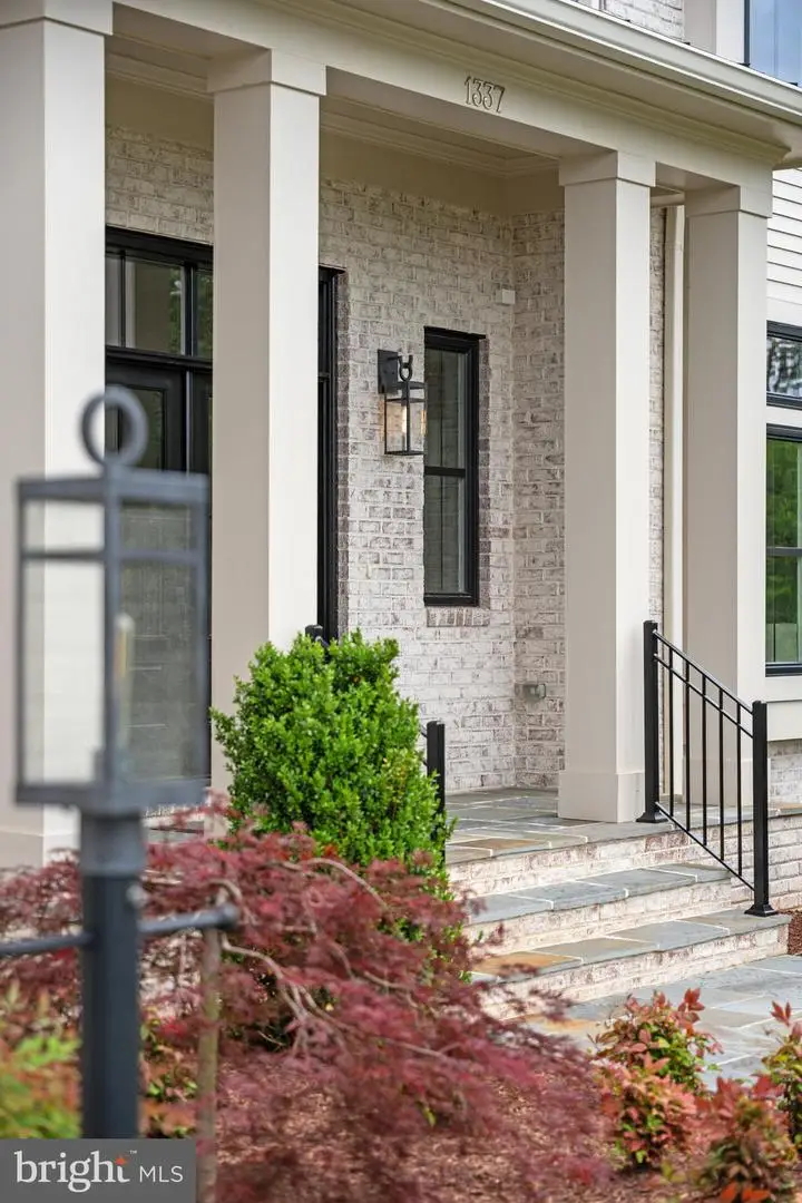 1337 Beulah Rd, Vienna, VA 22182 - Image #3