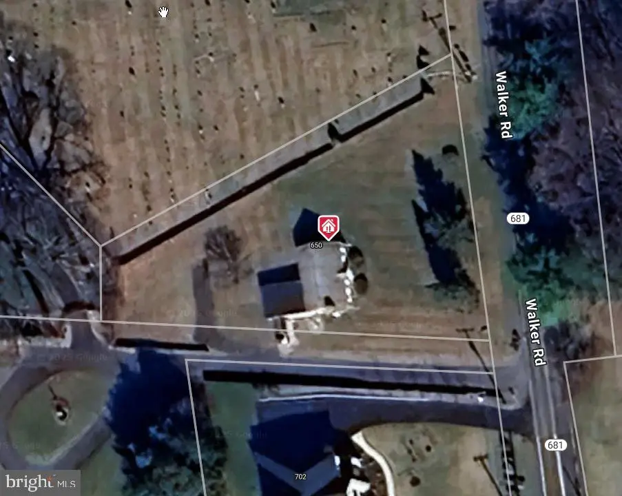 650 Walker Rd, Great Falls, VA 22066 - Image #1