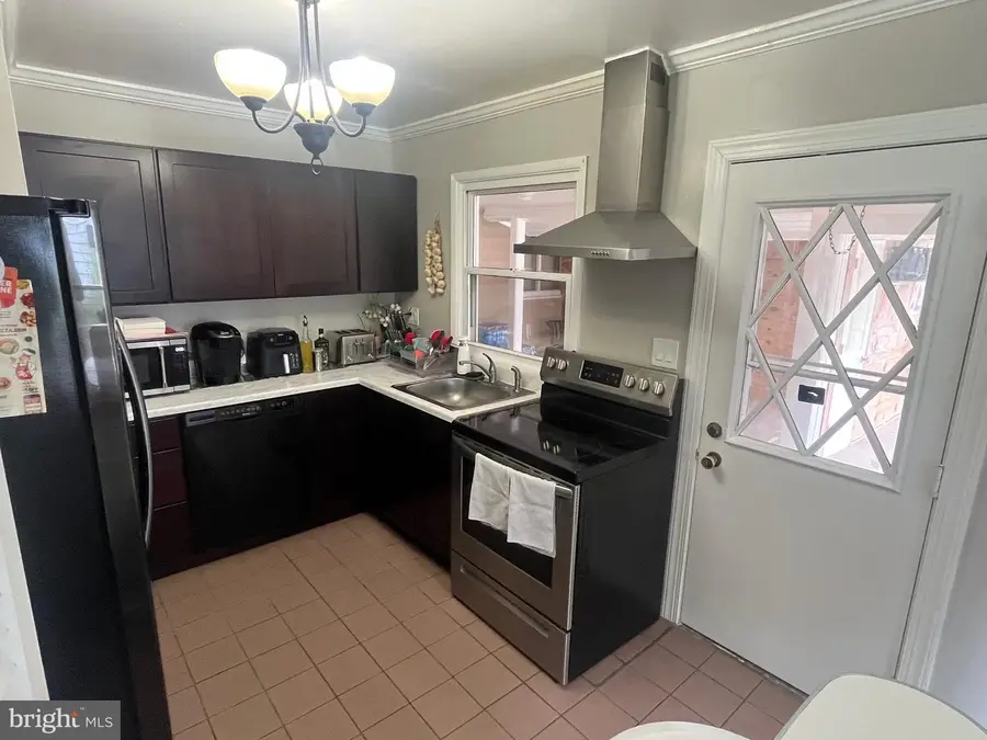4111 Lawrence St, Alexandria, VA 22309 - Image #2