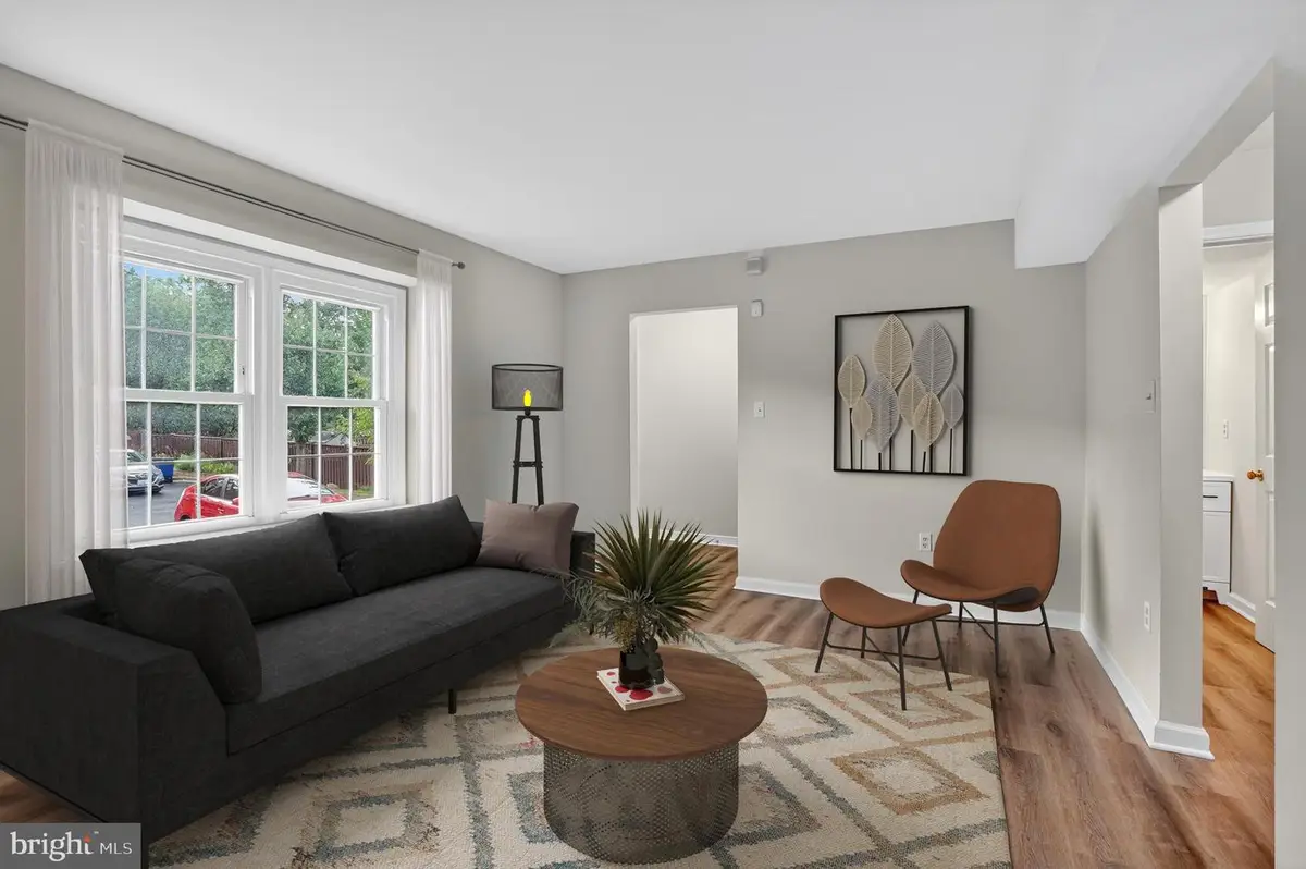 1160 Lisa Ct, Herndon, VA 20170 - Image #1