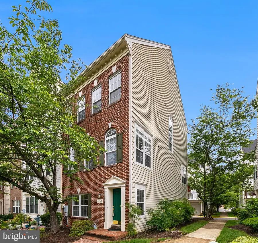 5454 Patuxent Knoll Pl, Alexandria, VA 22312 - Image #2