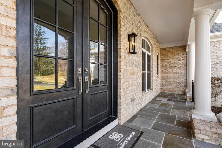 8619 Redwood, Vienna, VA 22180 - Image #3