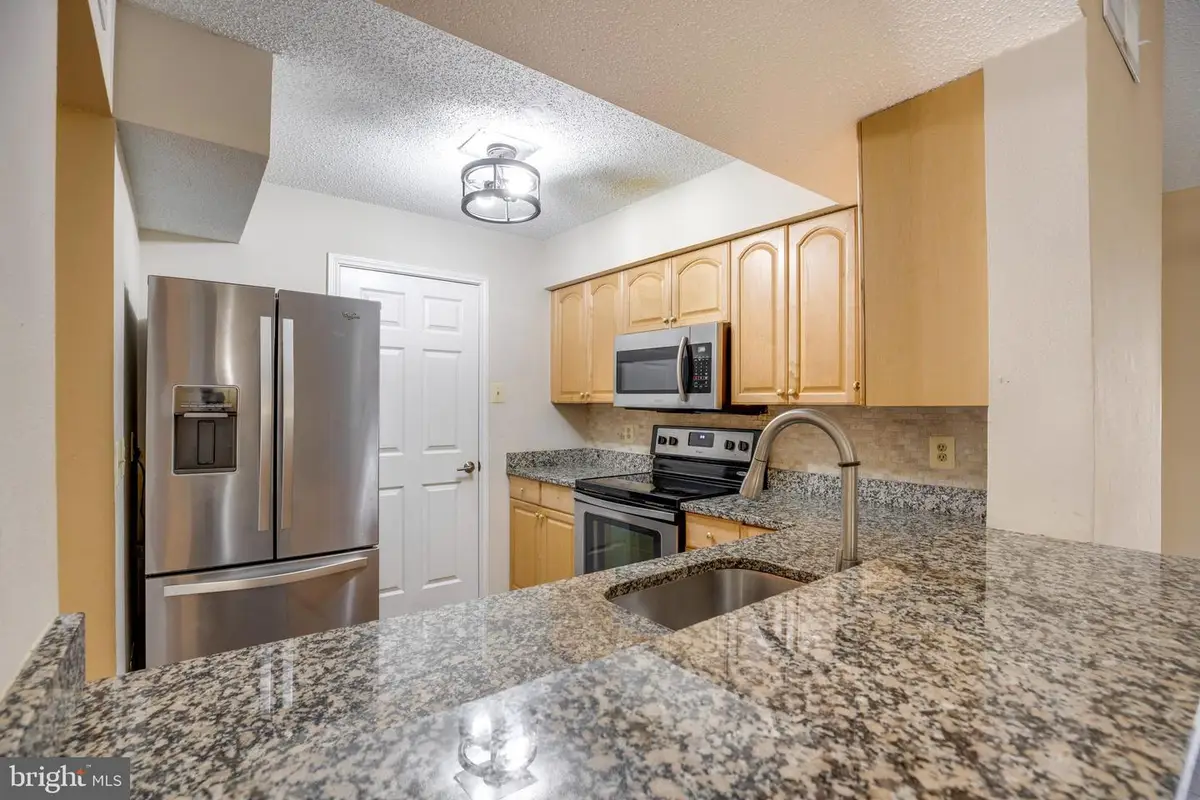 1543 Lincoln Way #301b, McLean, VA 22102 - Image #1