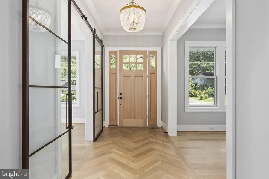 6610 Quinten St, Falls Church, VA 22043 - Image #2