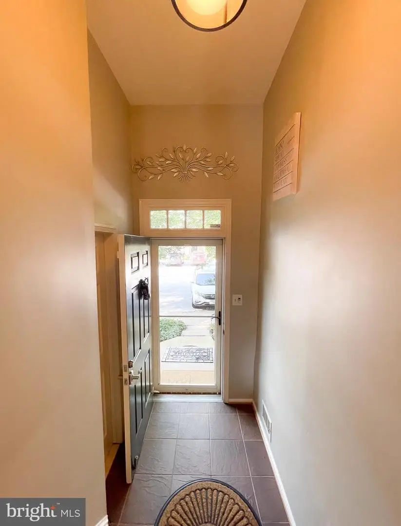 8259 Cedar Landing Ct, Alexandria, VA 22306 - Image #3