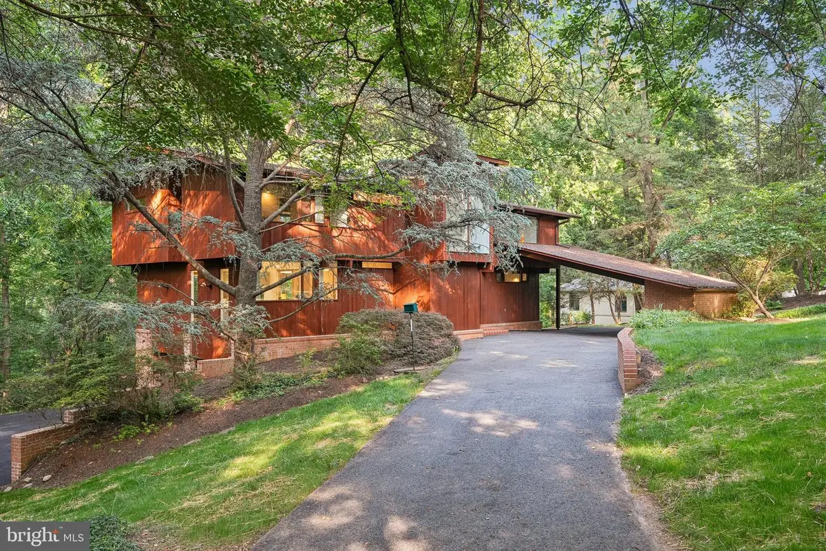 1330 Potomac School Rd, McLean, VA 22101 - Image #1