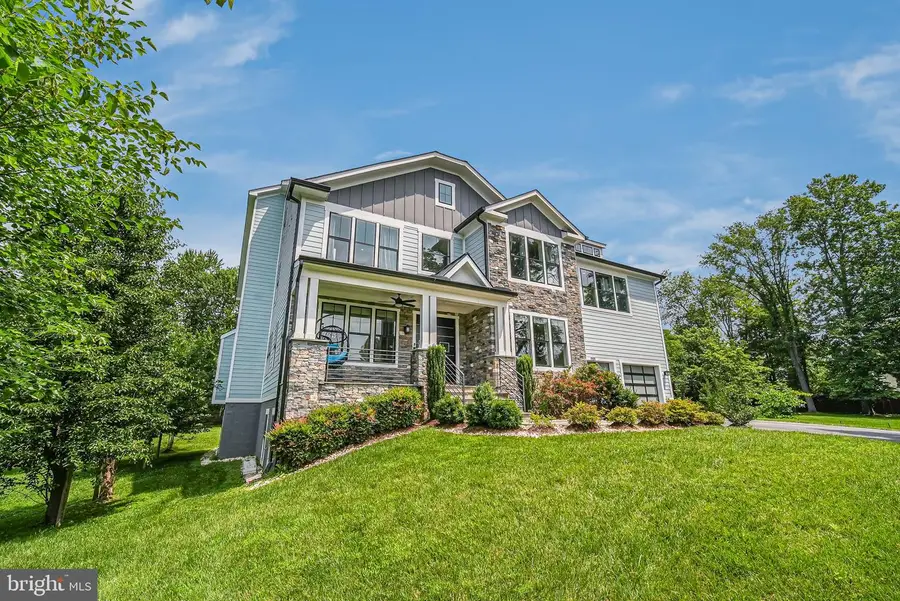 9908 Blake Ln, Oakton, VA 22124 - #2