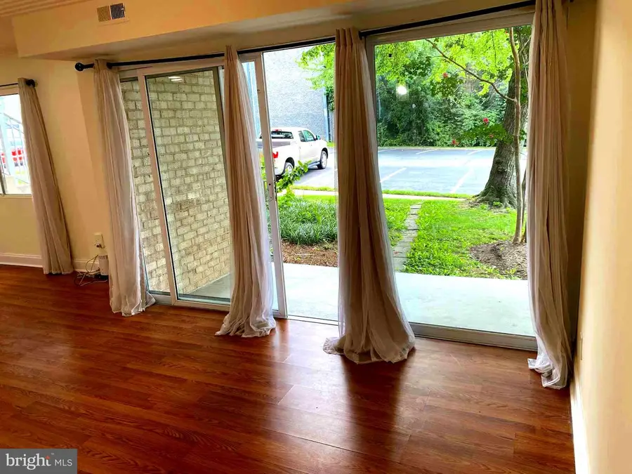 2900 Kings Chapel Rd #1, Falls Church, VA 22042 - Image #2