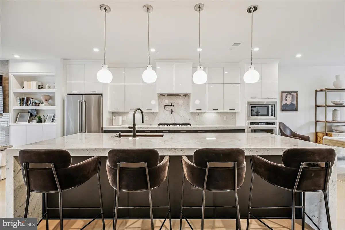 7585 Sawyer Farm Way #904, McLean, VA 22102 - Image #1