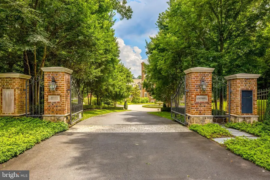 11100 Kings Cavalier Ct, Oakton, VA 22124 - Image #2