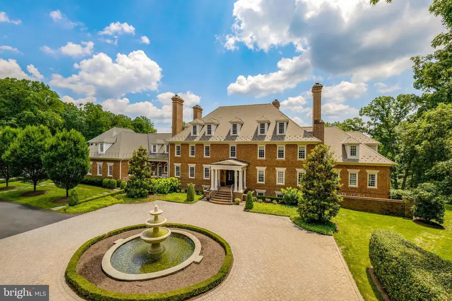 11100 Kings Cavalier Ct, Oakton, VA 22124 - Image #3