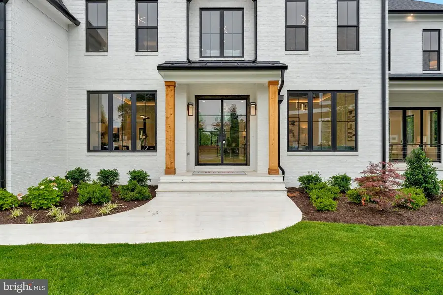 11410 Waples Mill Rd, Oakton, VA 22124 - Image #3